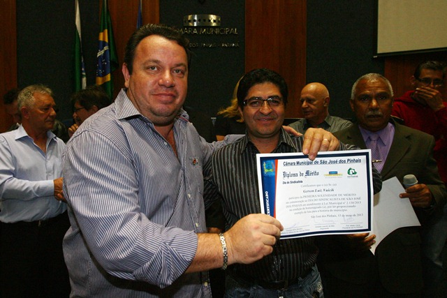 SMC recebe homenagem na Câmara Municipal de São José dos Pinhais